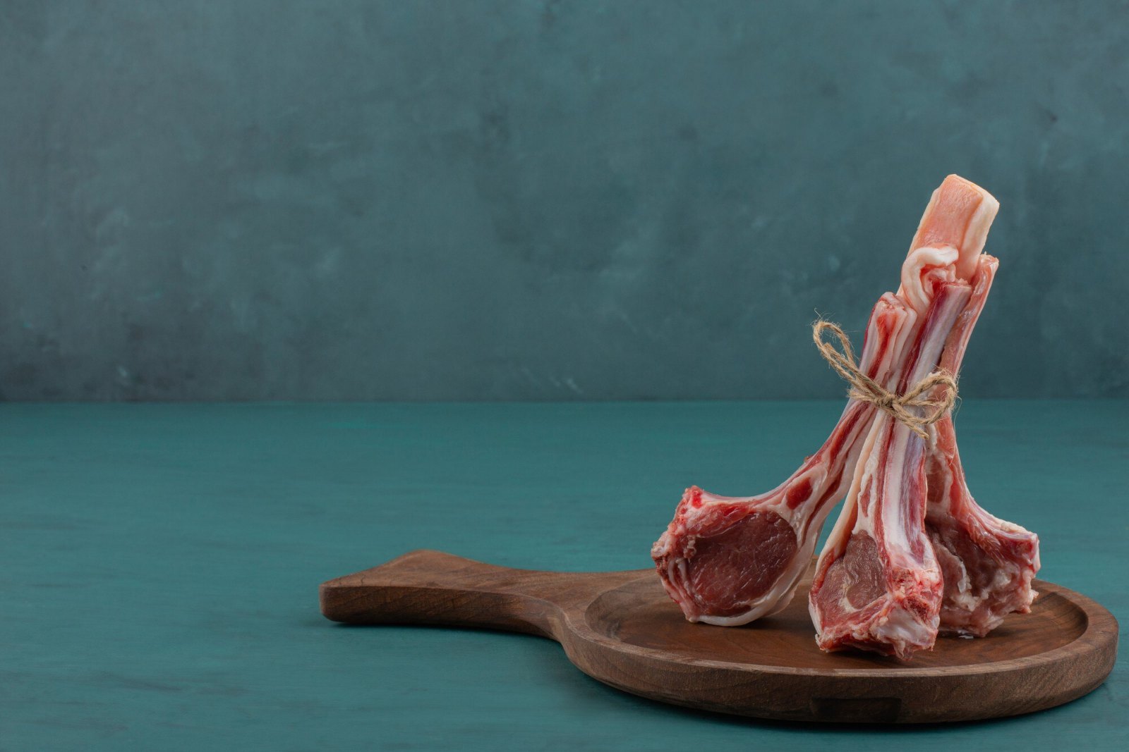 Côtelettes d’agneau : une part hebdomadaire limitée à deux repas selon le système